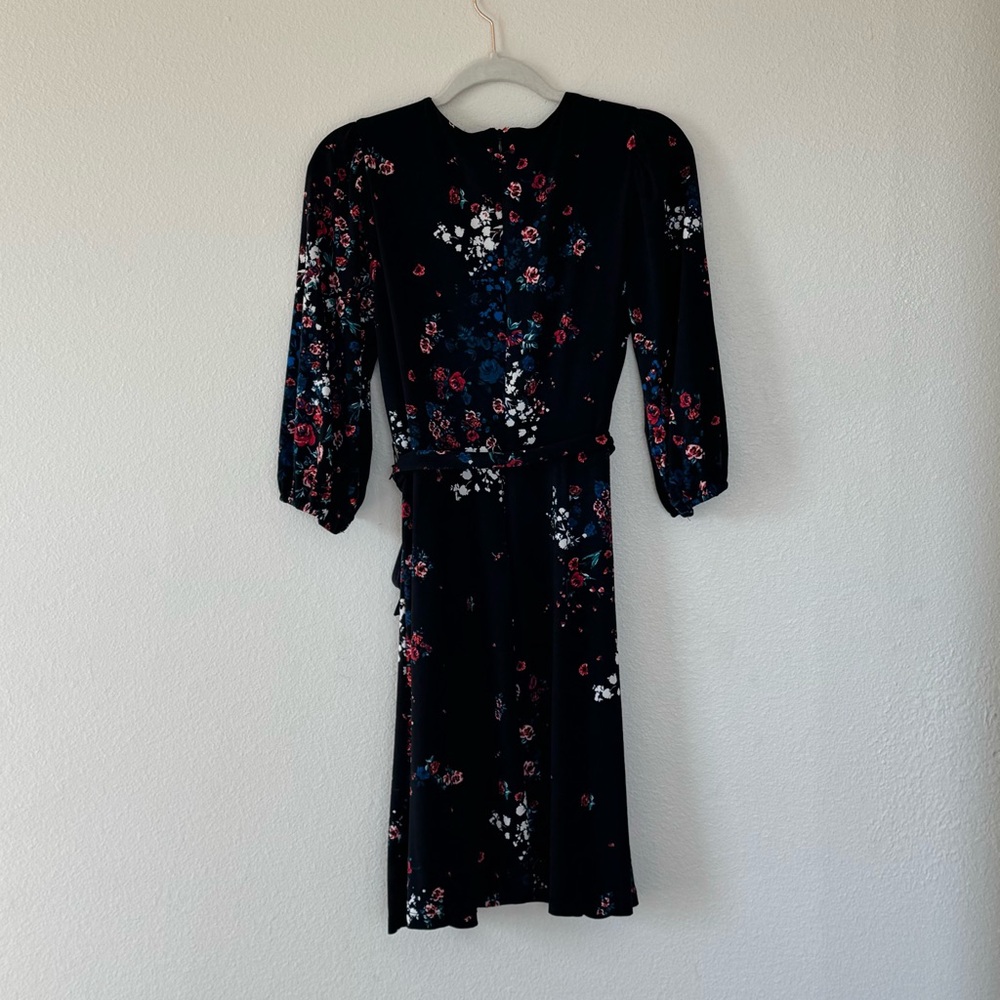 DKNY Black Floral Print Belted Wrap Dress Jersey 3/4 Sleeves 6 - Picture 4 of 11
